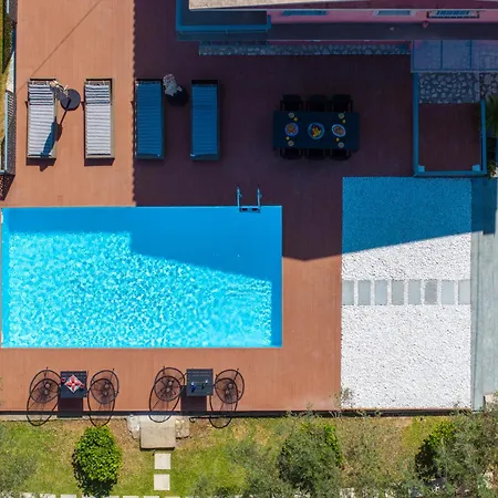 De Bosset Villa *