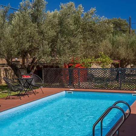 Villa De Bosset Svoronata
